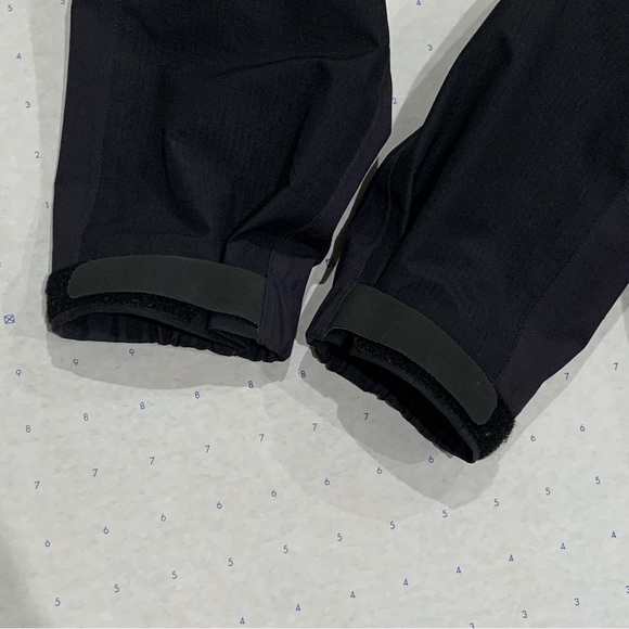 Vintage Arc’Teryx Goretex Theta AR Jacket - Picture 12 of 14